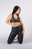 Legging brillante efecto cuero control abdomen color negro